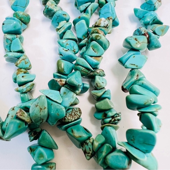 TRIPLE STRAND TURQUOISE NUGGET NECKLACE WITH 3” TURQUOISE CROSS - Picture 2 of 8